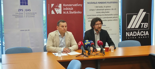 Rastúce bremeno povinných platieb na Slovensku berie ľuďom možnosť rozhodovať o vlastných peniazoch